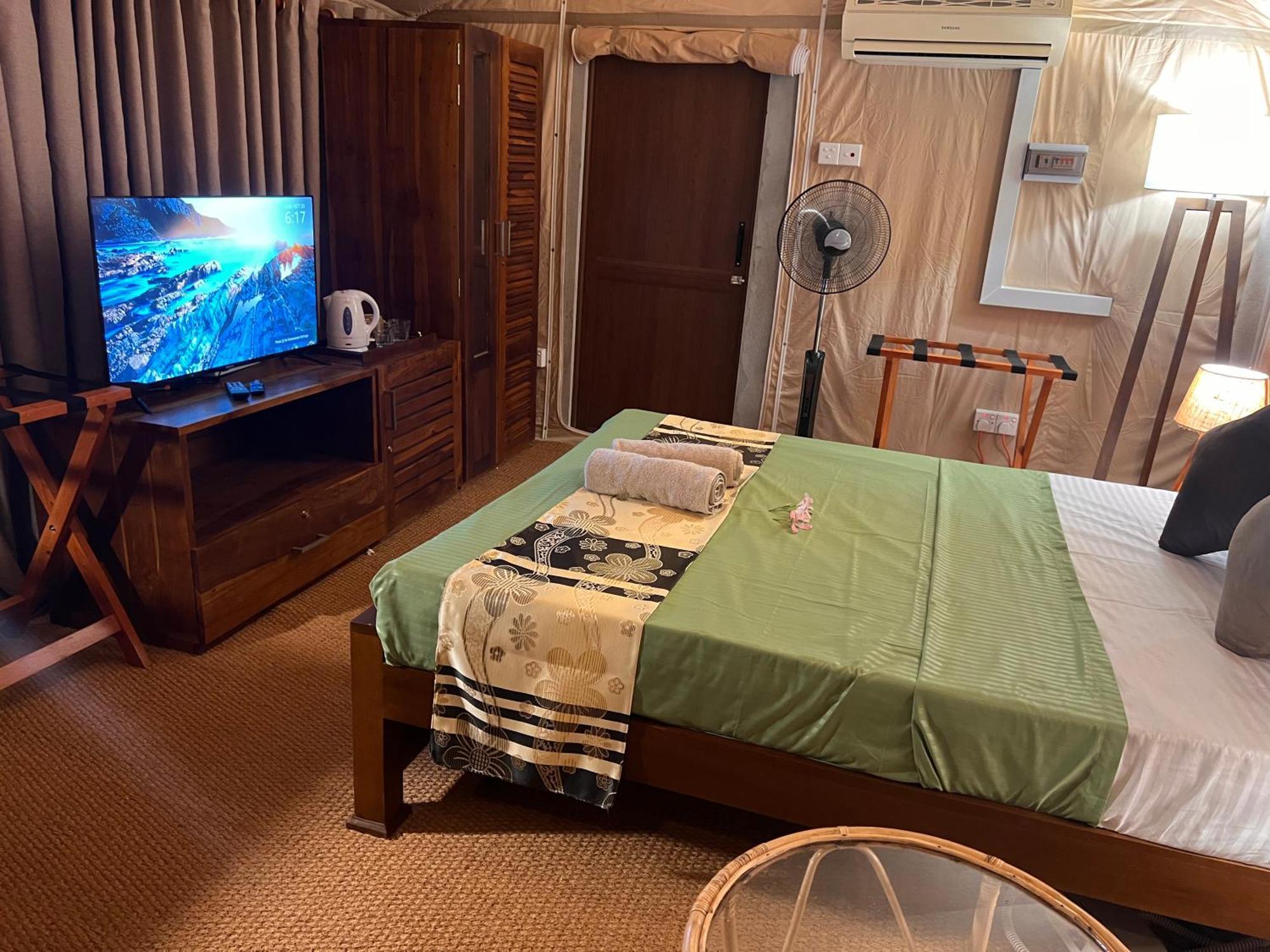 At One - Glamping Hotel Rekawa Eksteriør billede